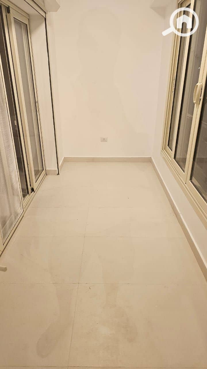 6 9cbcf61d-718c-445d-a5cf-47ad2de2c548. jpeg