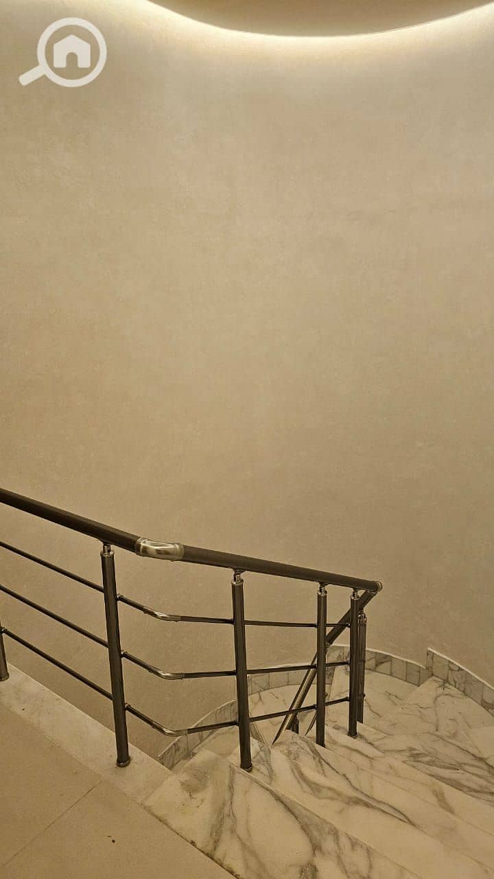 12 75e5f6c8-f6ee-4fcf-ba0e-4265d94c7955. jpeg