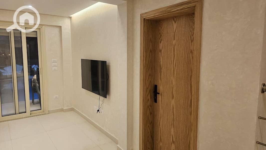 17 b612df76-466d-436f-9222-03e11673c03c. jpeg