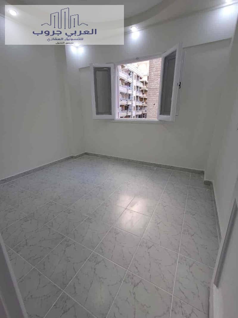 12 300d95e8-078e-4ddf-97d4-c8fc837d184e. jpg