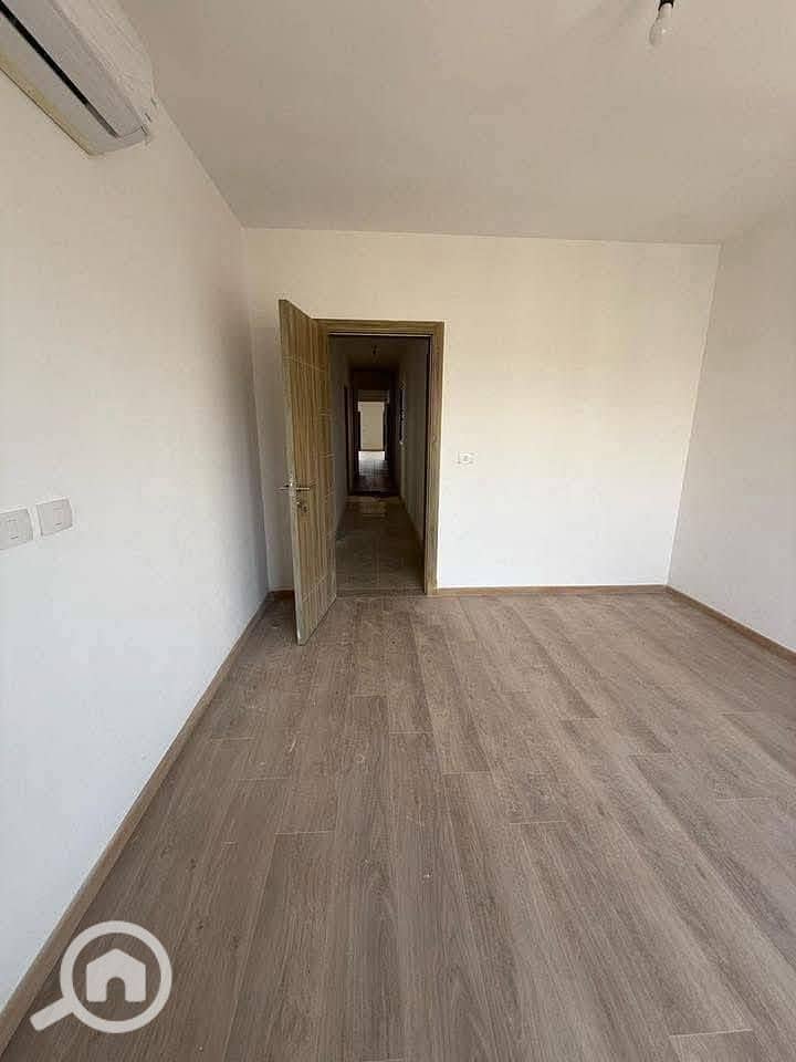 8 565273555_1745231426156137_1003842089427052009_n. jpg