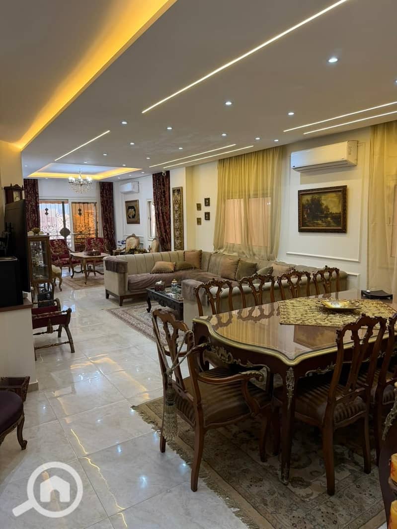 10 d3b2ed63-af0a-4dab-b22a-5d1023becbc1. jpeg