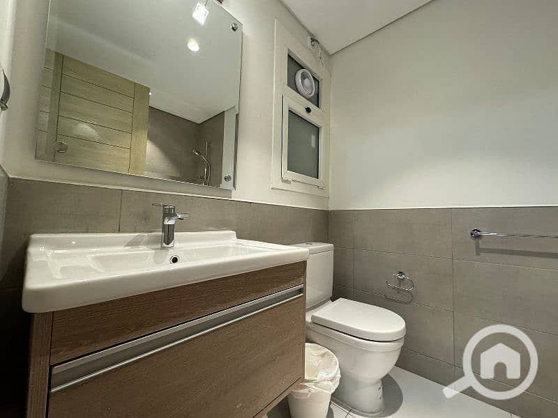 5 WhatsApp Image 2024-11-18 at 5.07. 42 PM (6). jpg