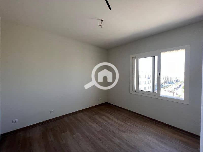 6 WhatsApp Image 2025-02-03 at 12.05. 06 PM. jpg