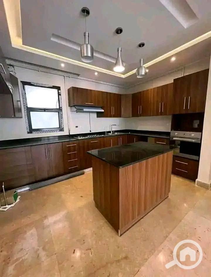 7 574463373_122260289588191916_4560161581207974111_n. jpg