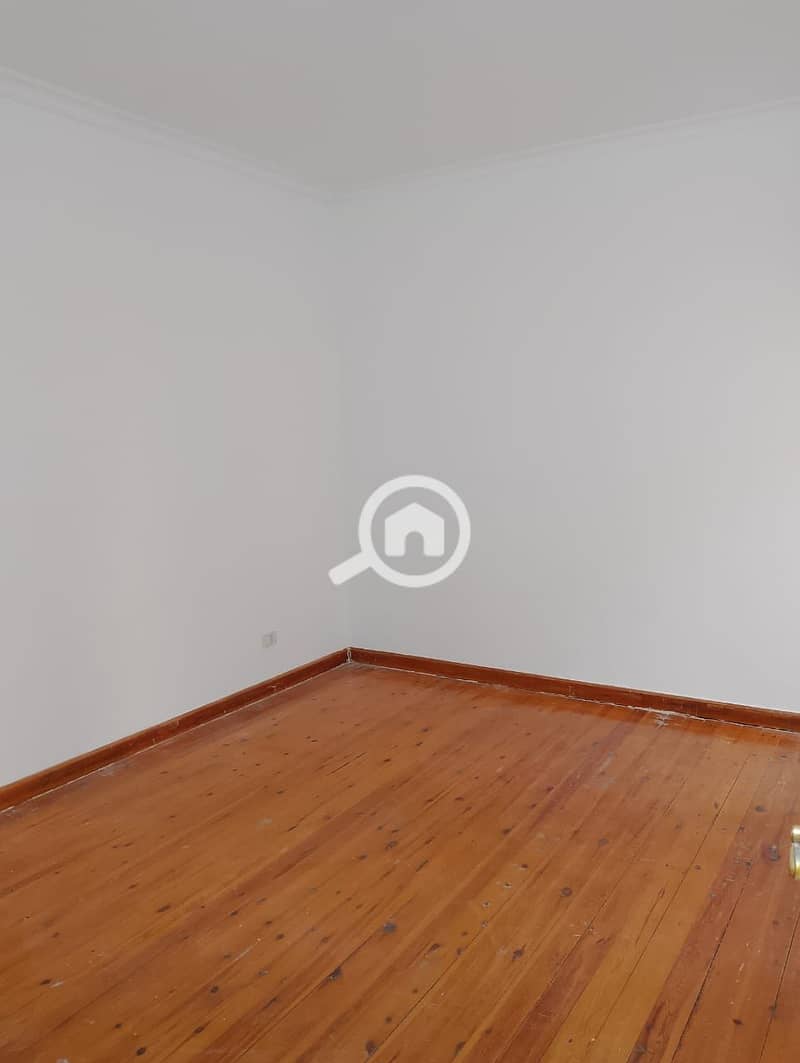 10 cbeab05b-7566-42bf-bd35-4d42c2f52324. jpeg