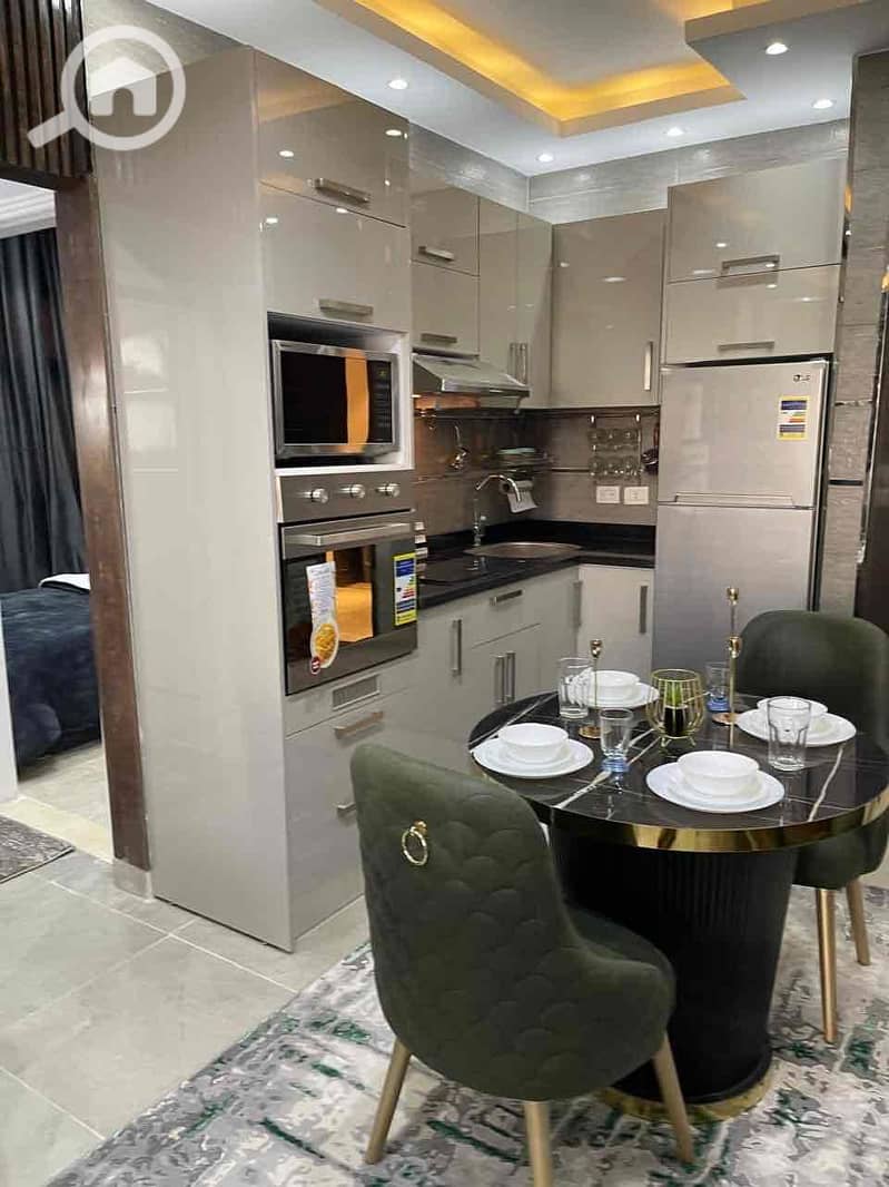 2 453a4c41-be95-4fa7-b7bb-2ecf5b3d0e97. jpg