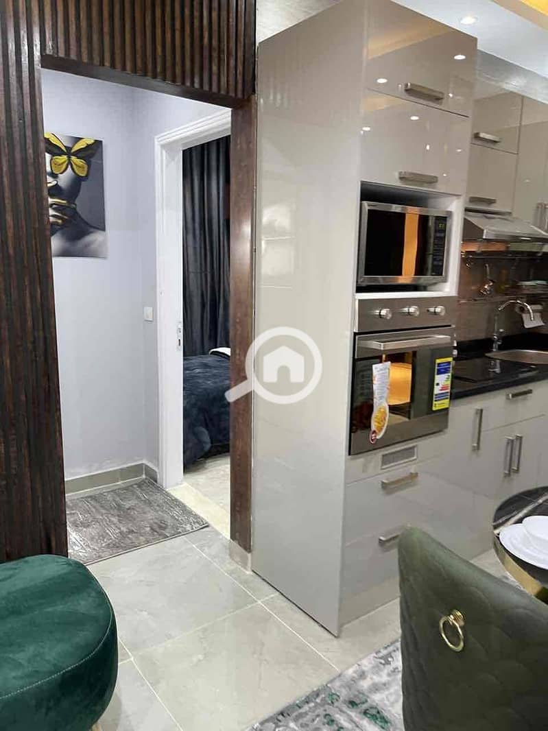 5 a6d2ec3f-e49b-41a5-b6f2-a634050d83a3. jpg