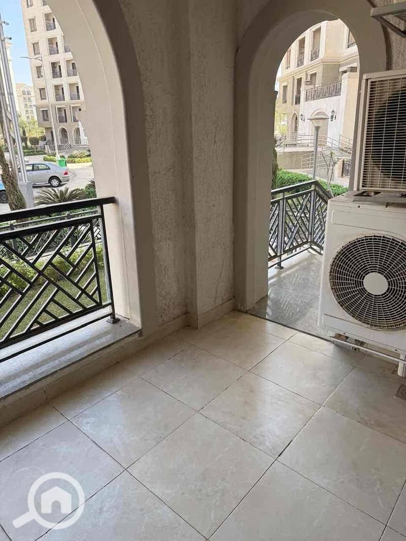 10 caaa16e3-c338-4939-a764-4dd8cf3e9f51. jpg