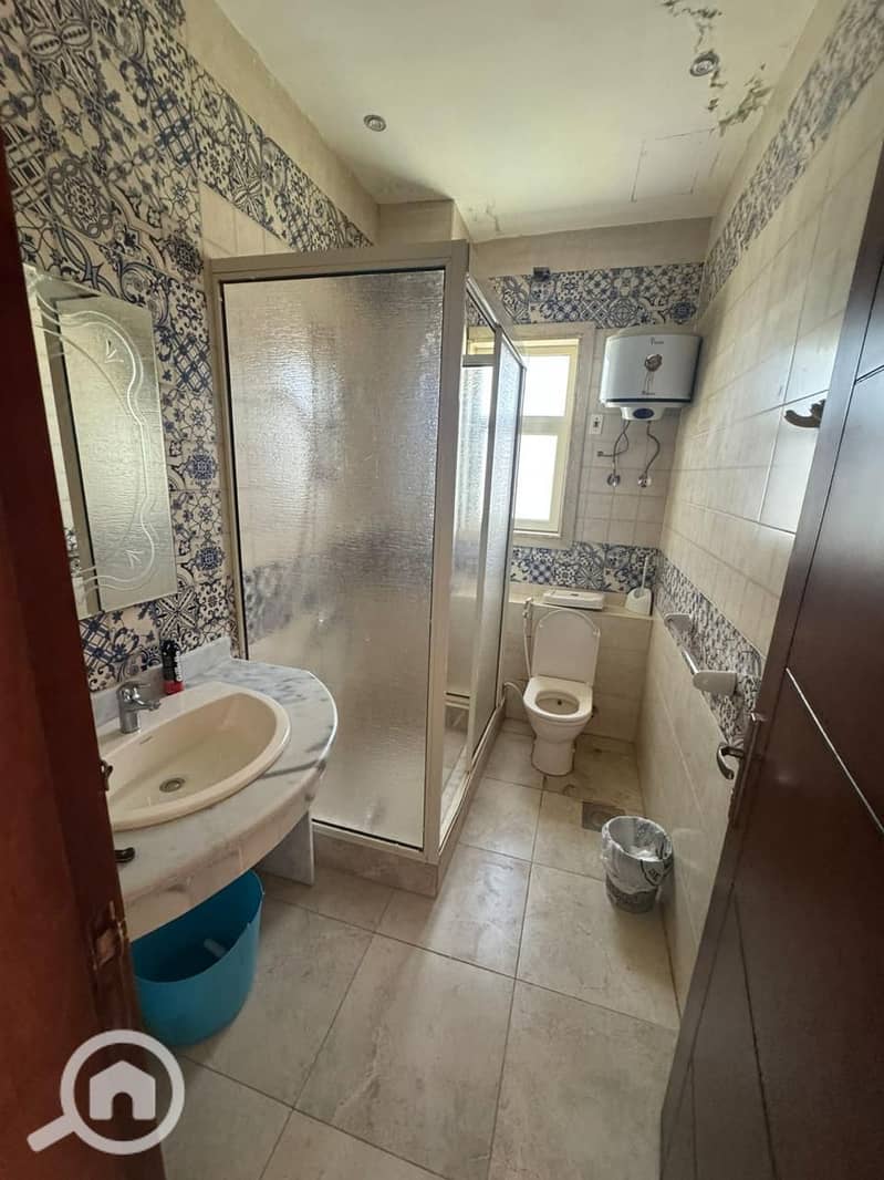 7 575bedb2-ae07-40f6-b7e3-167a1b38e6b9. jpeg