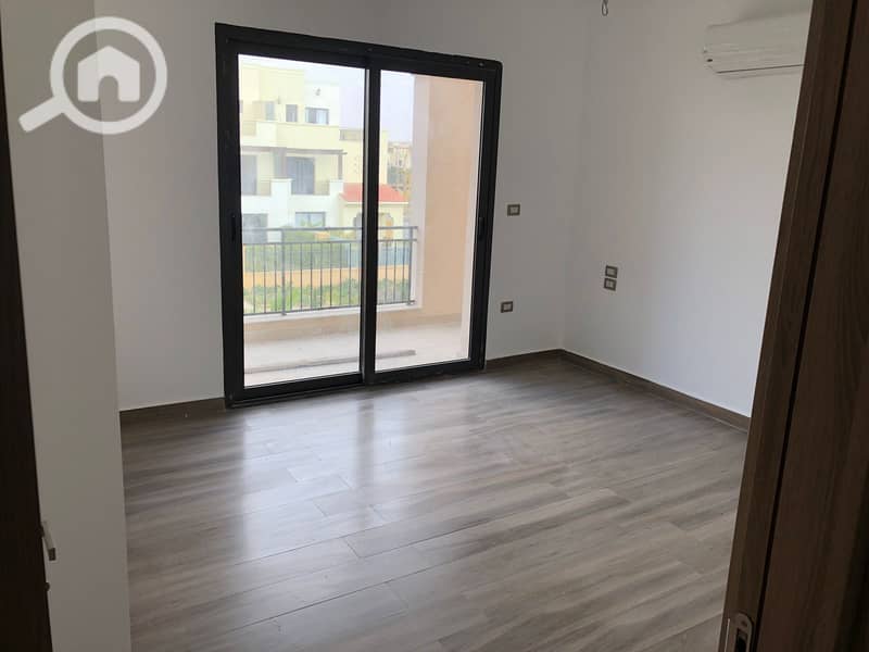 3 WhatsApp Image 2025-11-24 at 16.33. 18_90803210. jpg