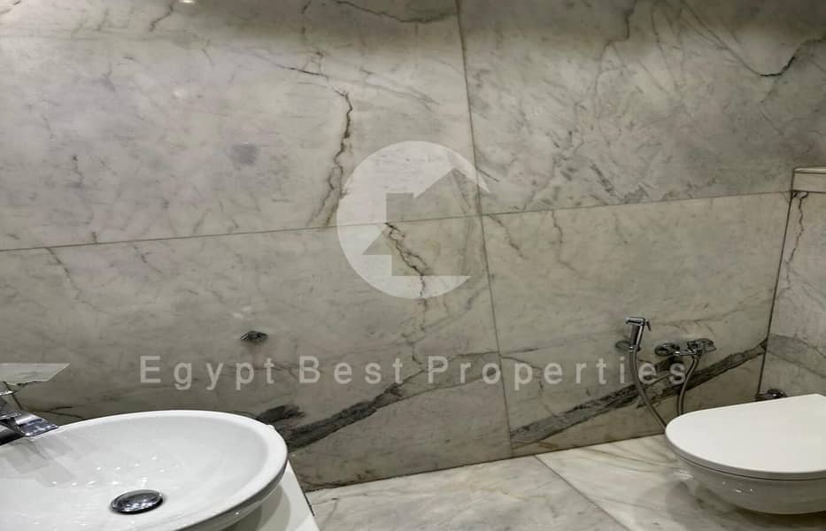 10 WhatsApp Image 2025-11-24 at 14.27. 33_49735c50. jpg