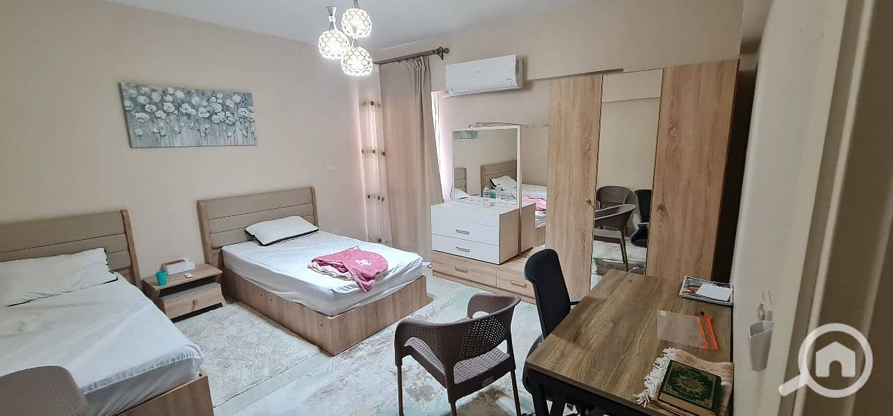 7 65df0df4-c7a9-47b4-8ad6-04bfe0cfd7c4. jpeg