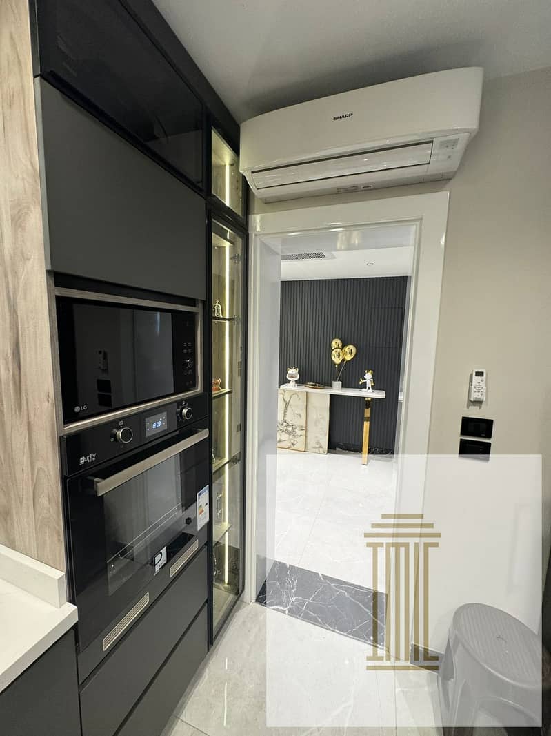 10 565856985_689348664233538_6802365248878589673_n. jpg