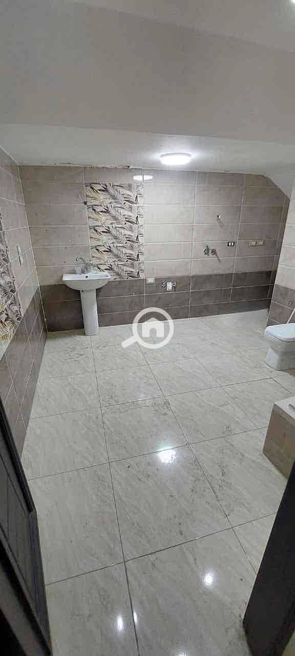 16 e5b56d07-ffb9-4025-938a-25dda32dce47. jpg