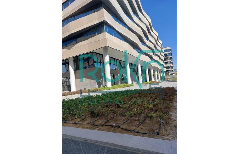 8 WhatsApp Image 2025-11-16 at 5.08. 02 PM (1). jpg