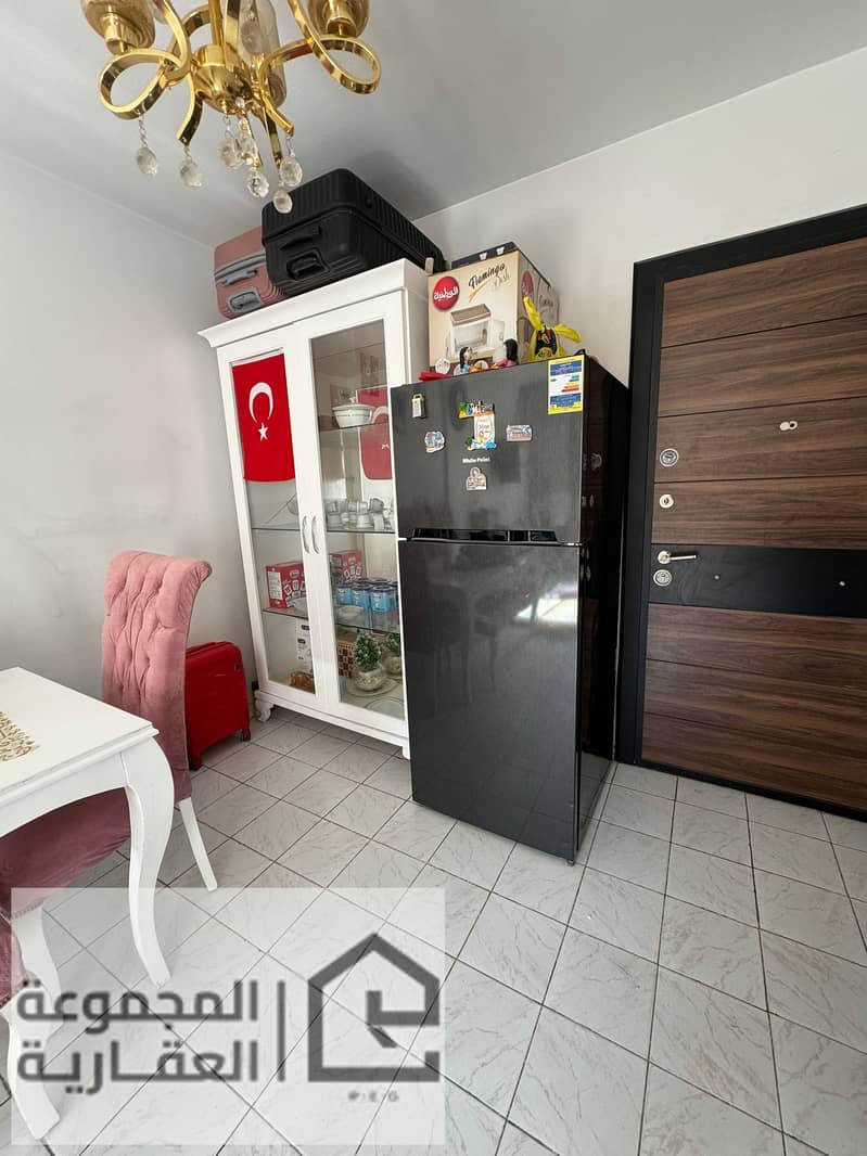 10 e51ecfc7-23dc-4784-9f69-aa53a0e0bd2f. jpg