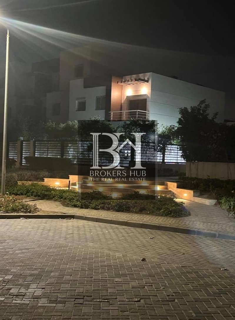 10 2a8a48c5-6955-4bd6-8c1c-4e835074da02. jpeg