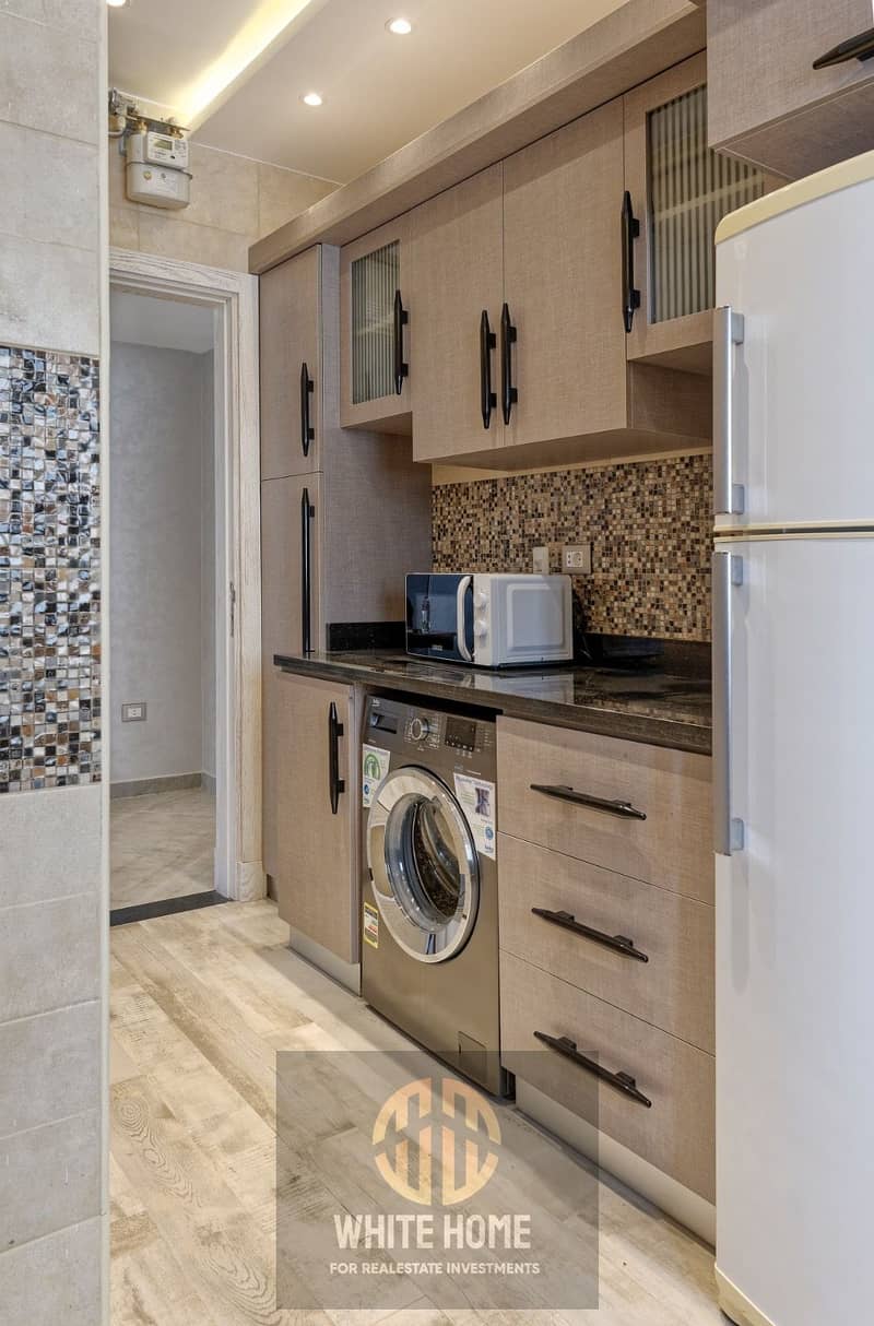 4 ae979347-2829-4ff7-b96b-a082fbb513ab. jpeg