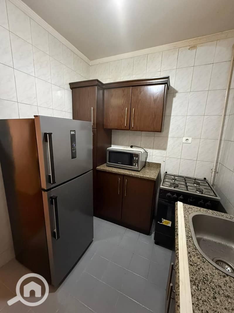 12 b6963ca1-01a3-4f06-ad6a-c263eef05178. jpeg