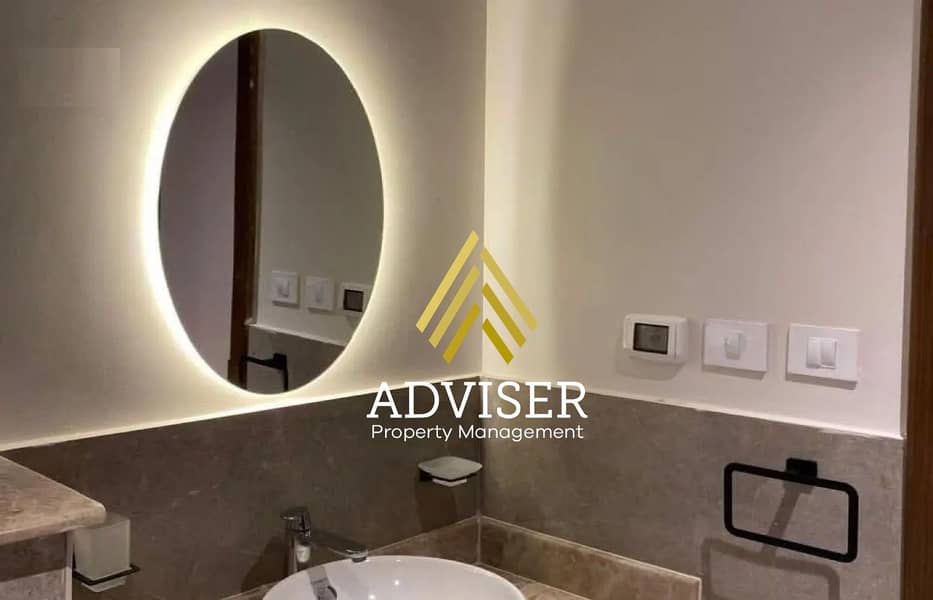 4 8231349-c9f22o. jpg