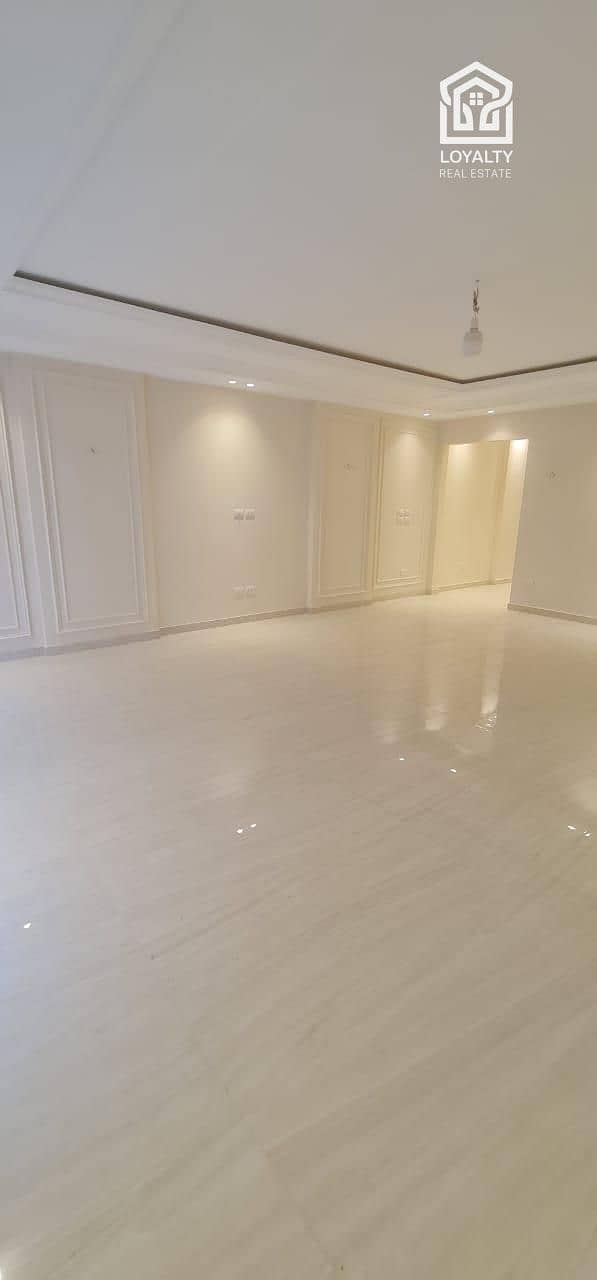 2 WhatsApp Image 2025-11-23 at 21.35. 34 (1). jpeg