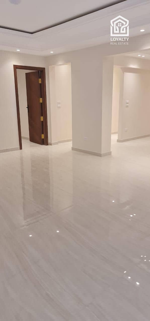 8 WhatsApp Image 2025-11-23 at 21.35. 34 (2). jpeg