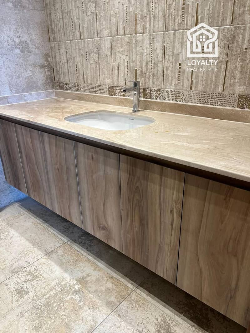 10 WhatsApp Image 2025-11-23 at 21.35. 38. jpeg