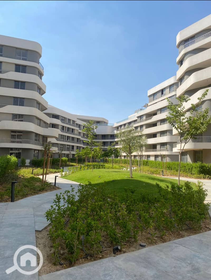 4 14d0a07b-d530-4106-b994-19b4e799e697. jpg