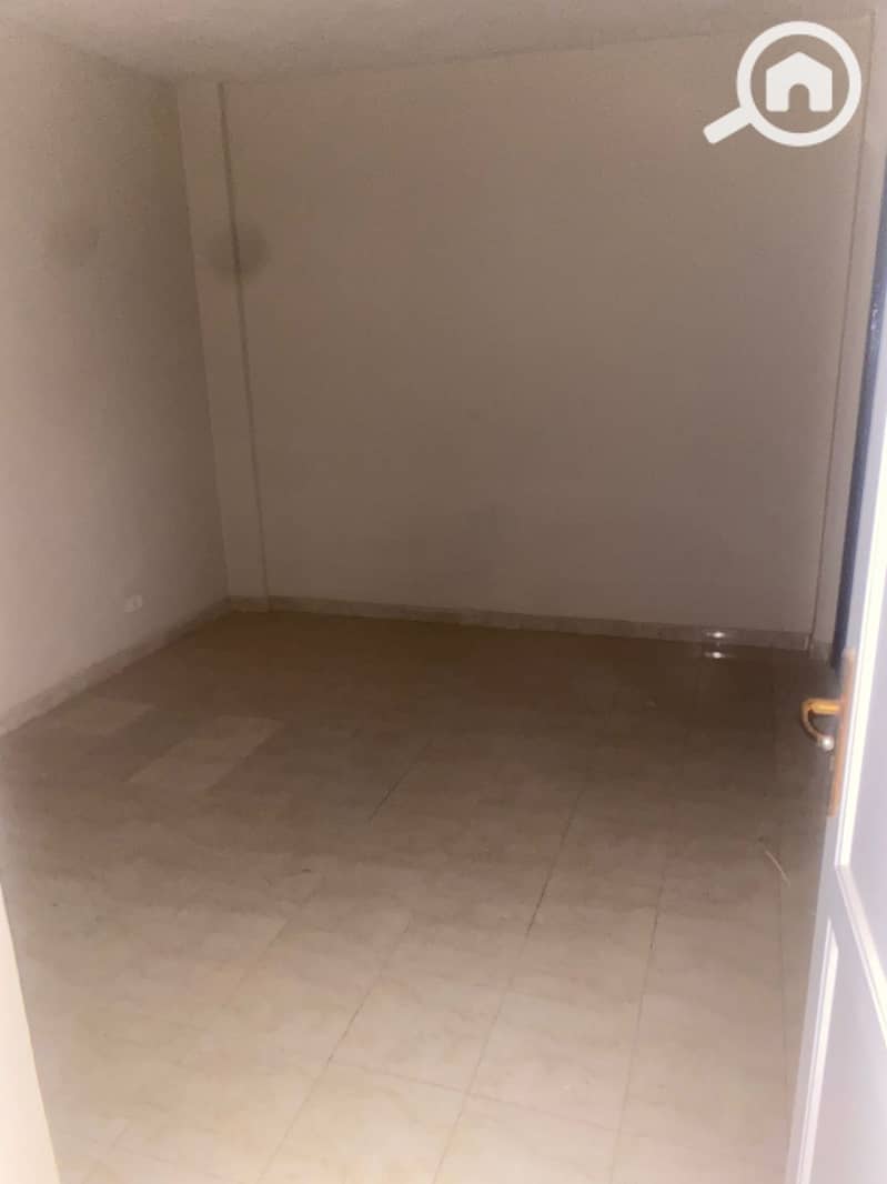 4 76da36ee-0a5b-487b-8eb7-36edc4c03a05. jpeg