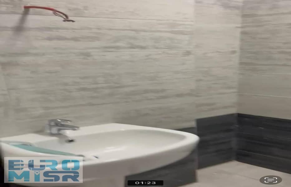 4 IMG-20251116-WA0100. jpg