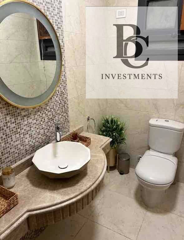 10 8b9256fe-b27a-4ee8-9ecc-703a366694df. jpg