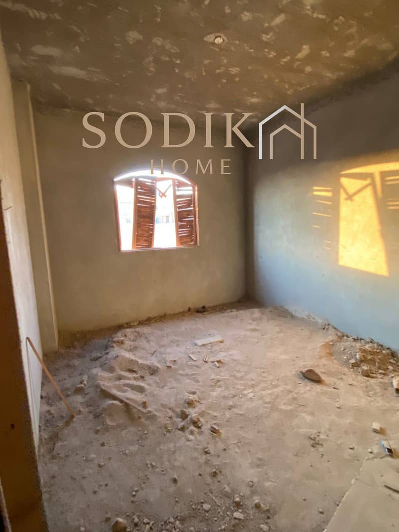 4 97ee1fdf-74a9-4b3f-b90a-5021ac75ef3c. jpg