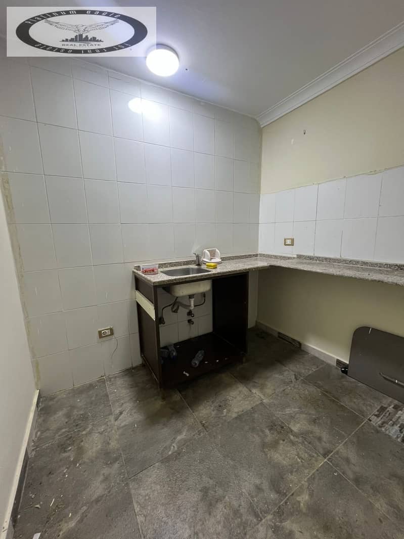 19 e02bcafd-8047-44d1-8d2f-d990e450d8f8. jpg