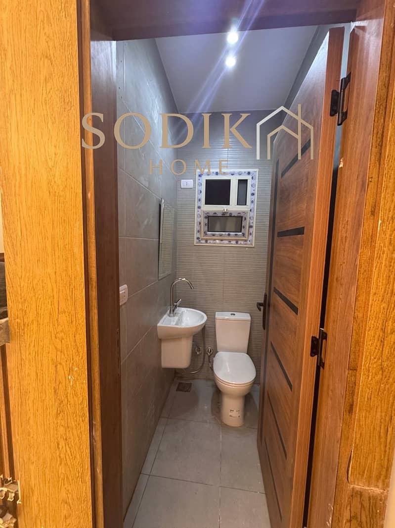 6 WhatsApp Image 2025-11-18 at 12.49. 44 PM (2). jpeg