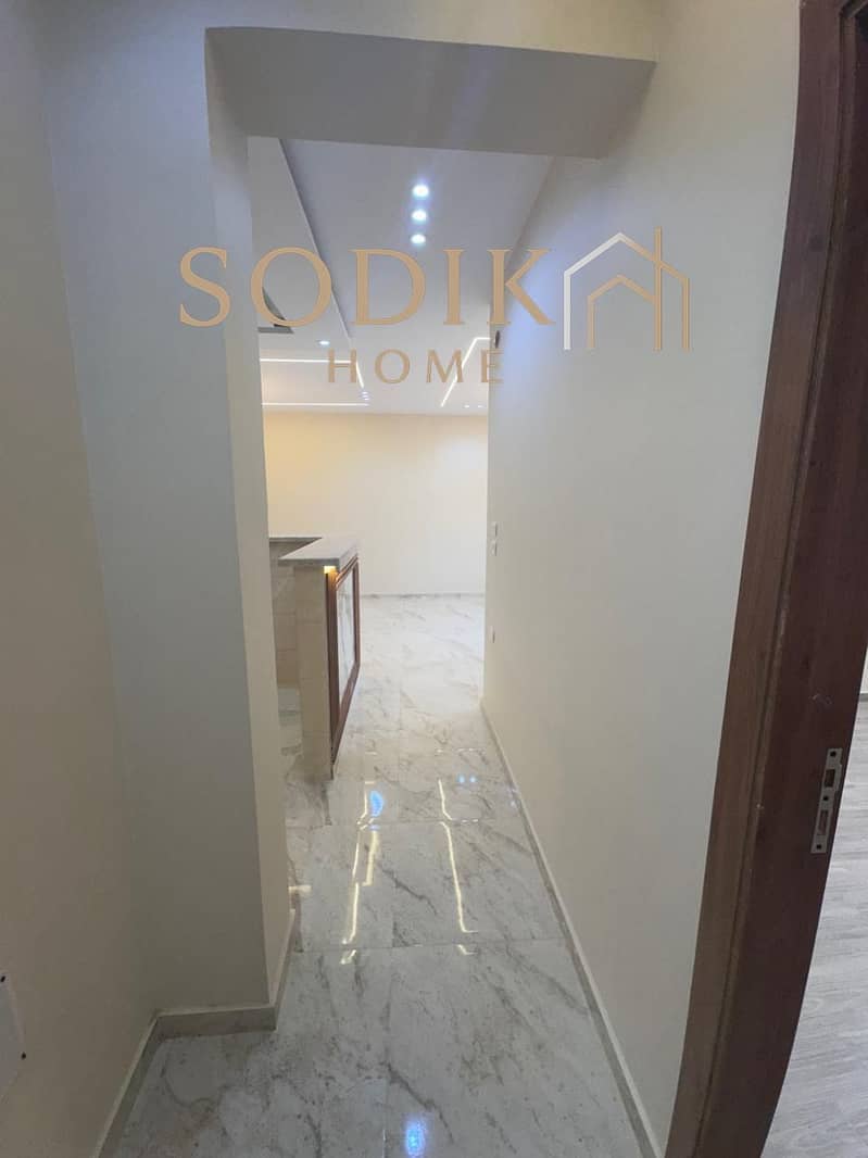 16 WhatsApp Image 2025-11-18 at 12.49. 53 PM (1). jpeg