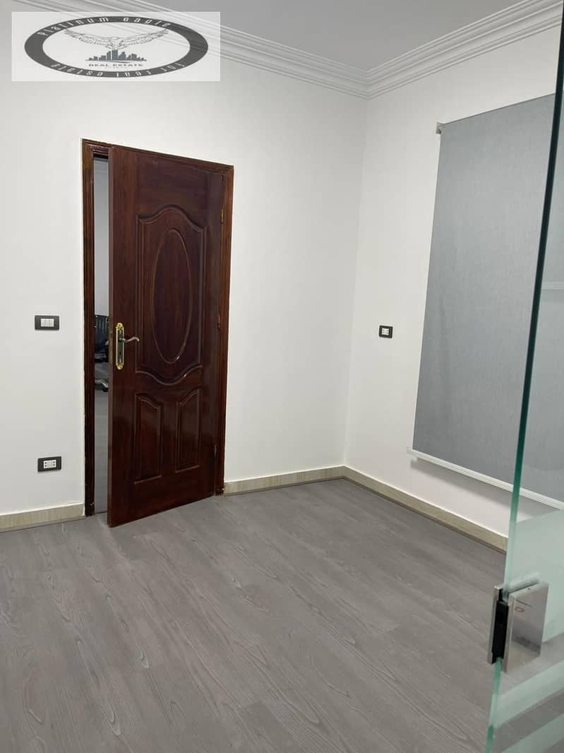 8 e98fdabc-c67d-400e-b489-eeed45f6c4ea. jpg