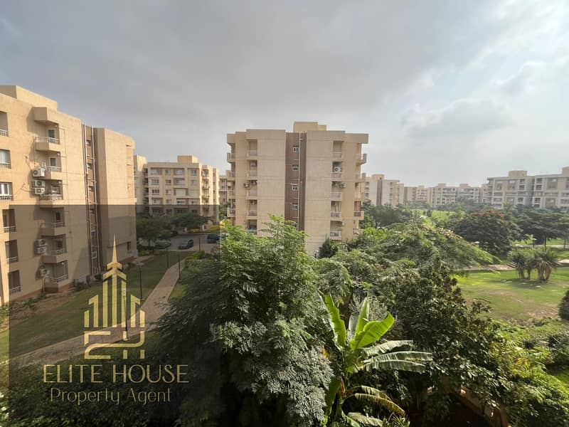 4 e14edaa4-806a-48fa-9f56-92563a68c39a. jpg