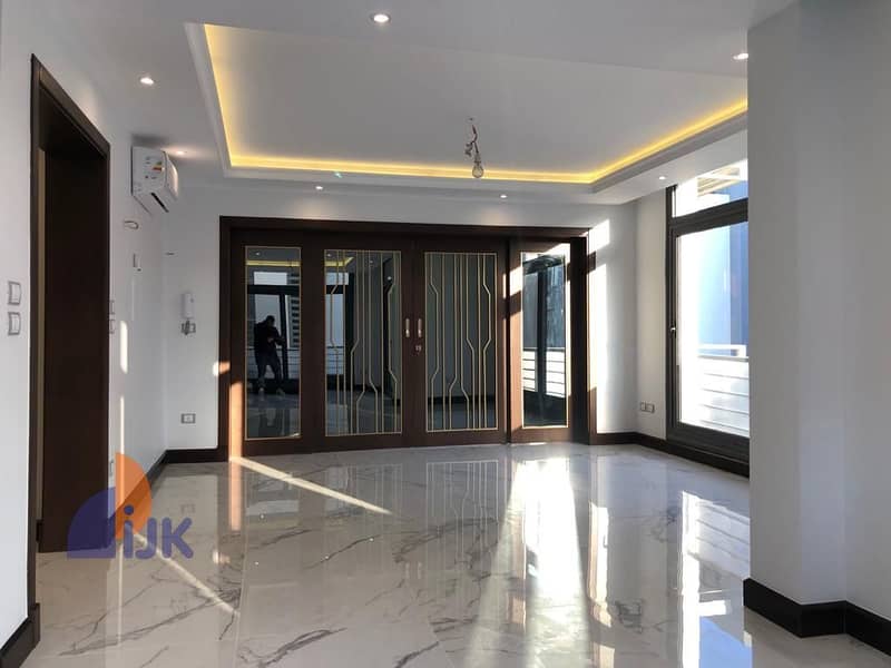 4 WhatsApp Image 2025-10-22 at 17.02. 35_79b6d8cf. jpg