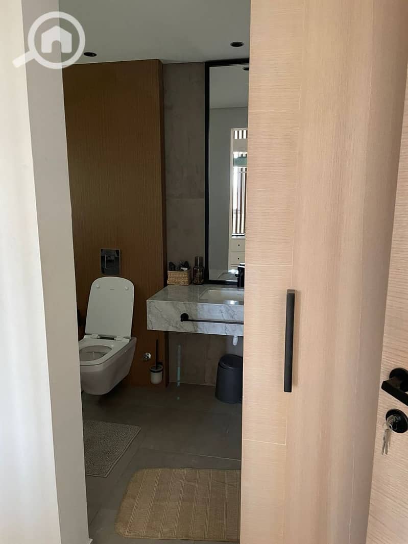 4 photo_2025-03-07_22-52-32. jpg