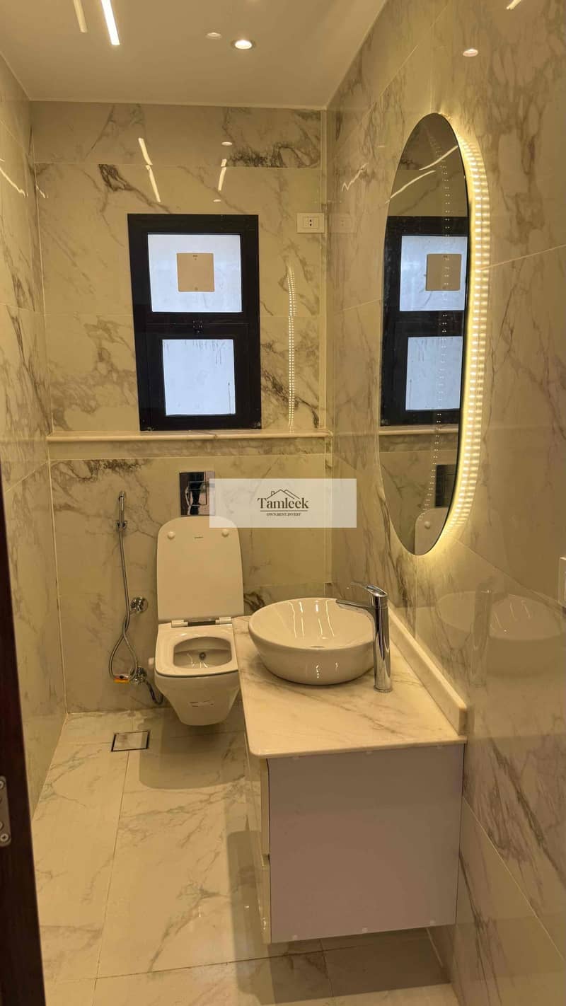 4 dd30e4c4-897a-402c-b0e2-9ef42887d973. jpg