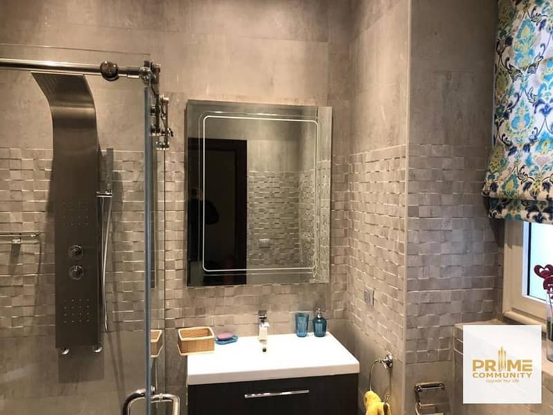 10 WhatsApp Image 2025-11-20 at 18.23. 50_f2ebd4c1. jpg