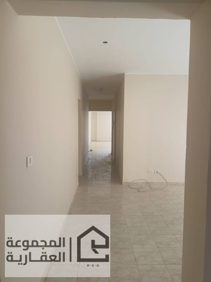 10 24b7e882-704d-4360-8ea3-53c8fef33c5c. jpg