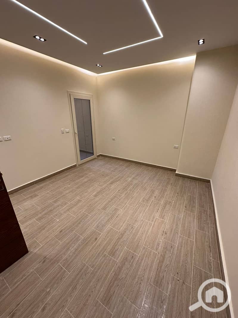 3 WhatsApp Image 2025-11-24 at 2.50. 33 PM. jpeg