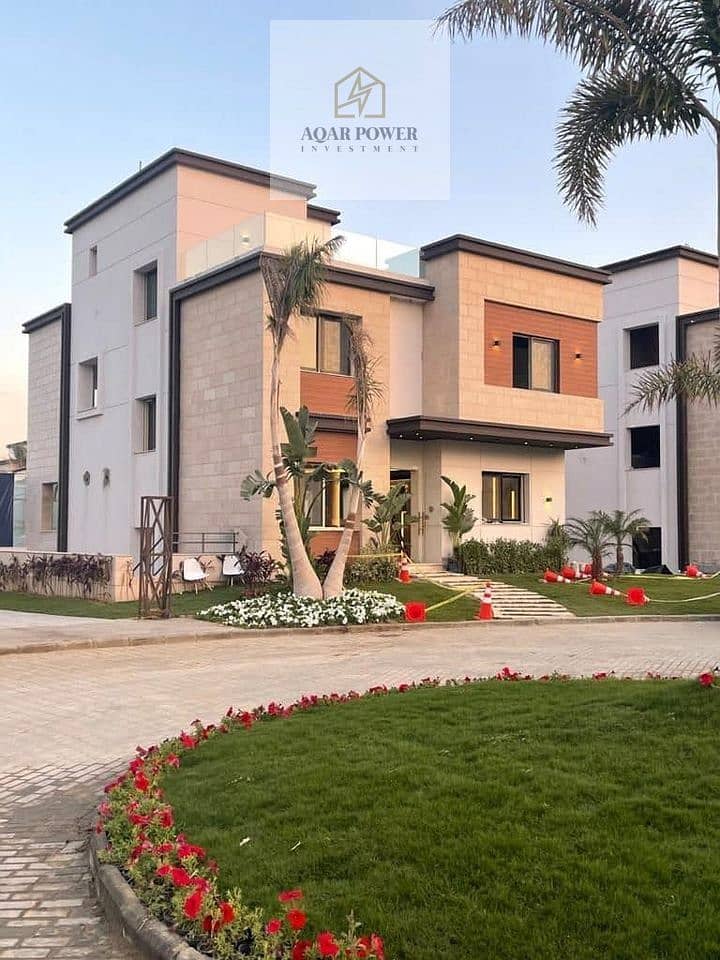 13 e704f0f7-5884-4b0a-9442-1eb5f81e7444. jpg