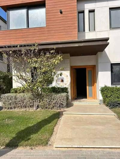 3 Bedroom Villa for Sale in New Cairo, Cairo - 00a5ae10-c72b-49e6-8baa-8568bf180b05. jpg