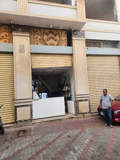 محلات تجارية  للبيع في 6 أكتوبر، الجيزة - اكتوبر سنتر الاردنيه. بجوار موقف الحصري امام مستشفي الوادي. الكفراوي