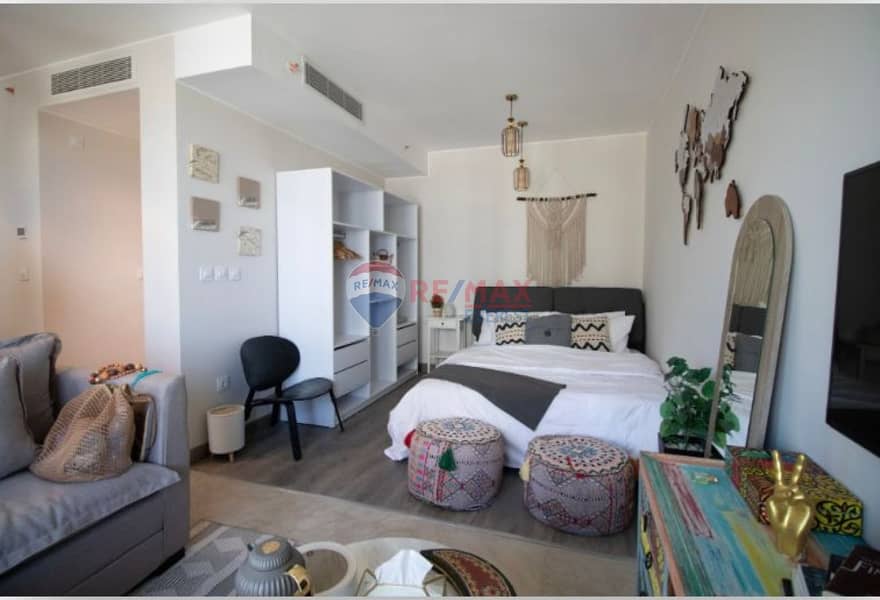 2 5a290c53-87ec-4155-93a5-37f745c6da00. jpg