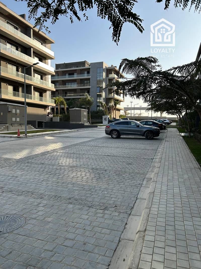 9 64a97f7c-5f0b-4b28-bb34-c2cc957049c4. jpeg