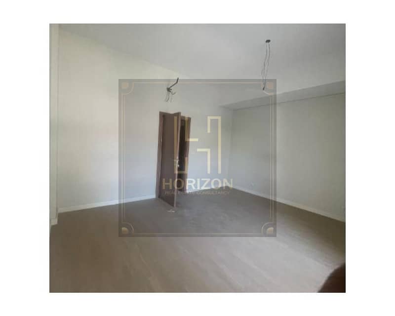 2 b72b2ad8-a08e-48ff-b0c8-66e81b1454a2. jpg